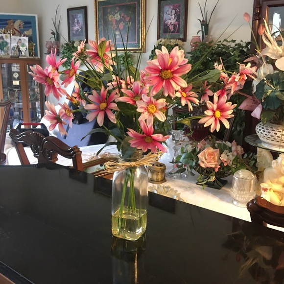 Flower vase - Picture 1 of 2